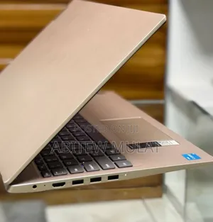 New Laptop Lenovo Ideapad 3 8GB Intel Core 2 Quad SSD 256GB