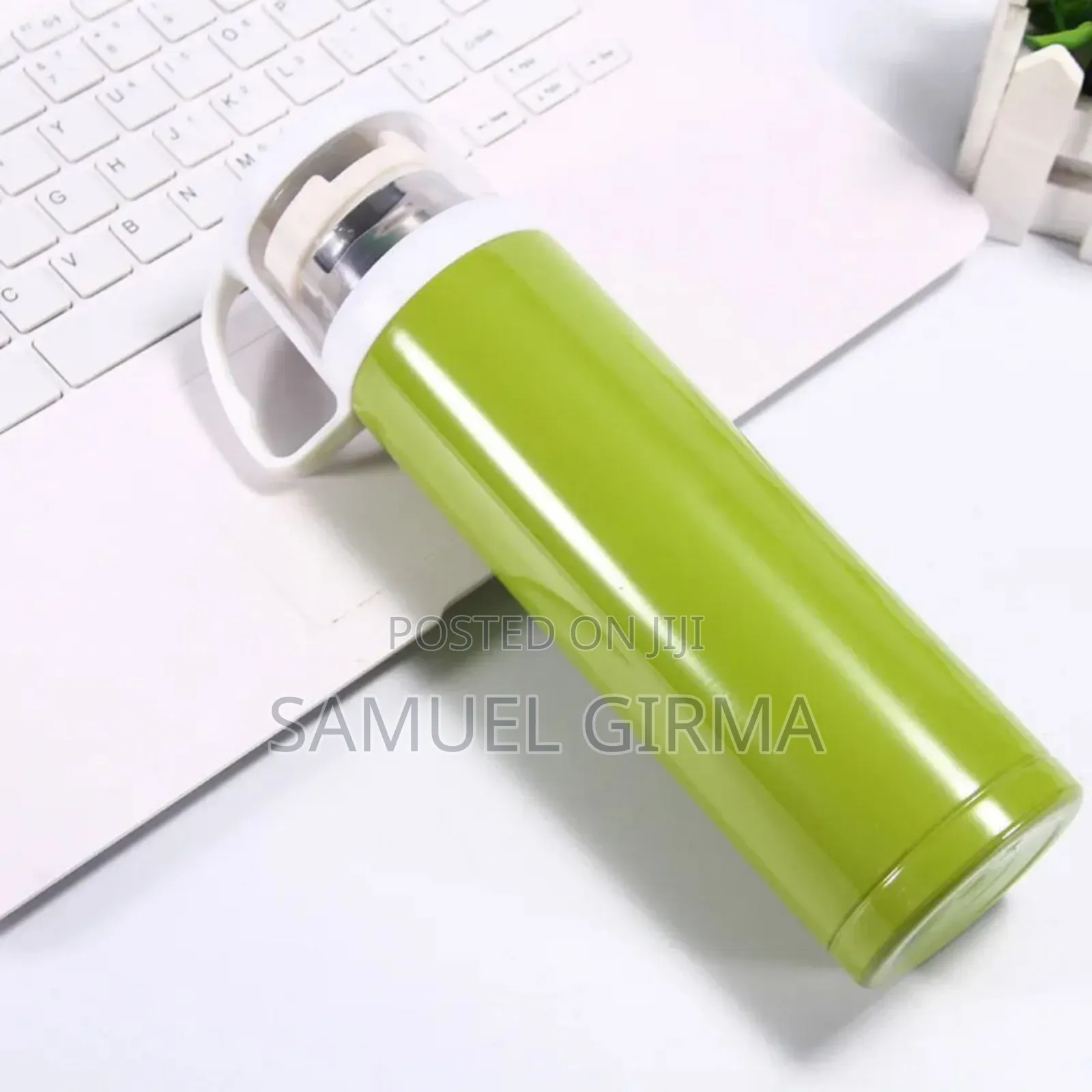 380ml ፔርሙስ
የራሱ መጠጫ ኩበያ ያለው