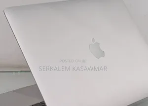 New Laptop Apple MacBook Pro 2017 8GB Intel Core I5 SSD 256GB