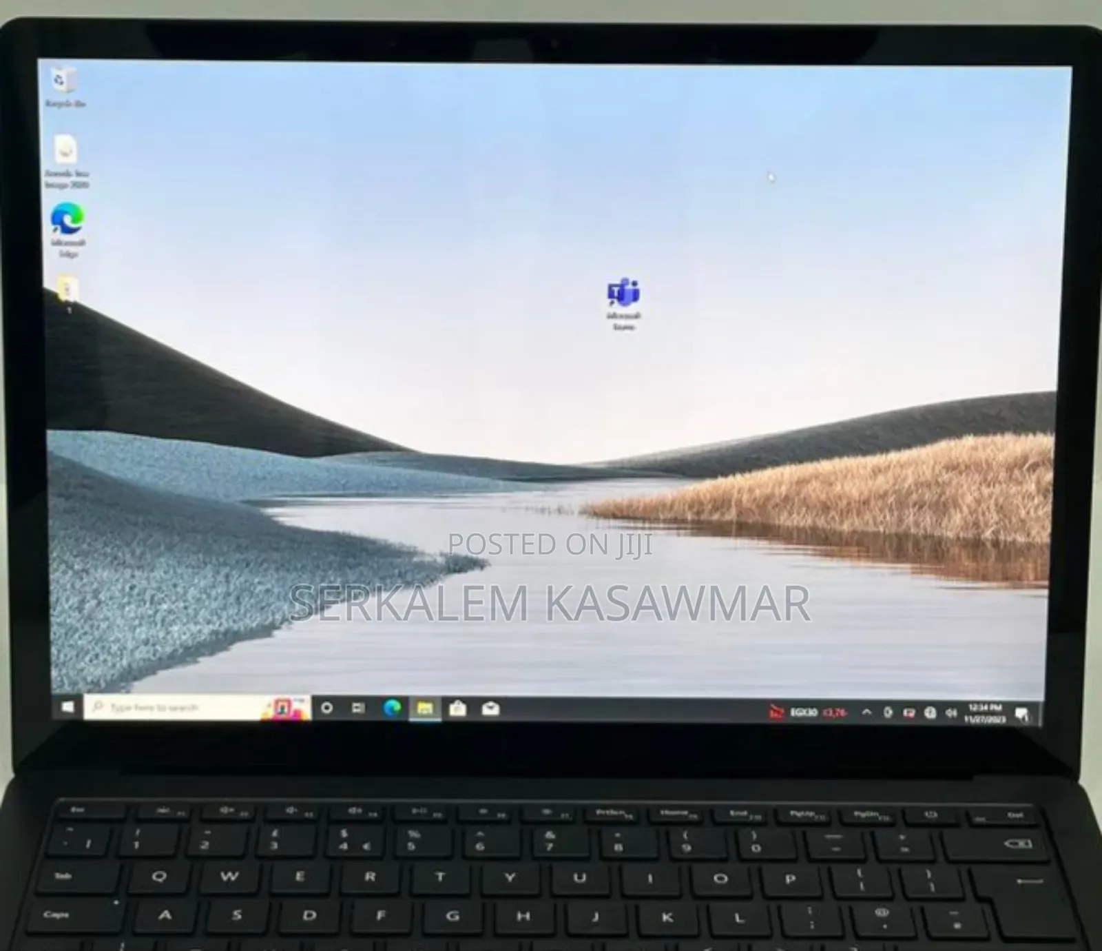 New Laptop Microsoft Surface 8GB Intel Core I5 SSD 256GB