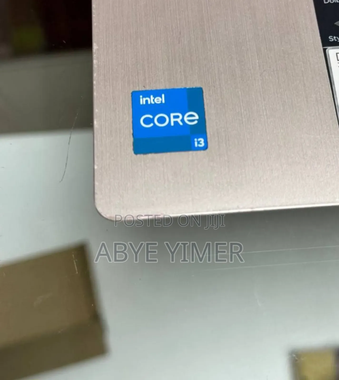 New Laptop Lenovo Ideapad 3 8GB Intel Core I3 SSD 256GB