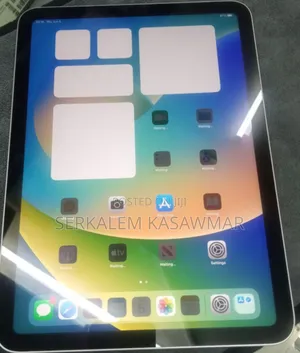 Photo - New Apple iPad (2022) 128 GB Silver