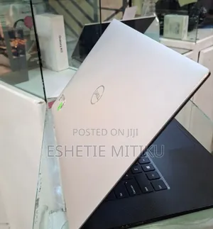 Photo - New Laptop HP 16GB Intel Core I7 SSD 512GB