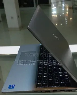 New Laptop Dell Latitude 5540 16GB Intel Core I7 SSD 512GB