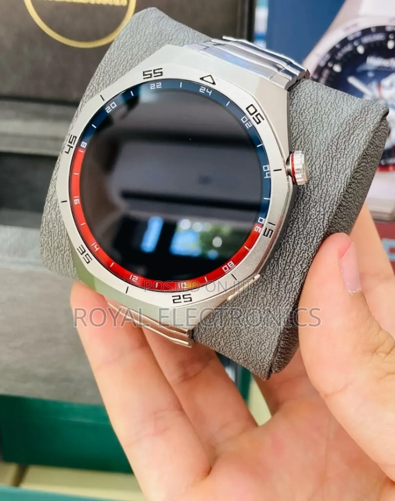 Original ጀርመን ብራንድ  High End Smart Watch ከ3 ማሰሪያ ጋር