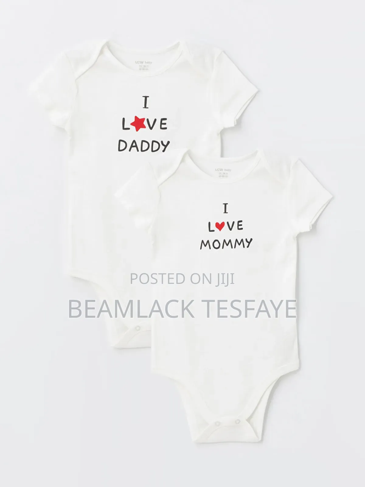 Sunnozy ብራድ የዳይፐር ቲሸርት