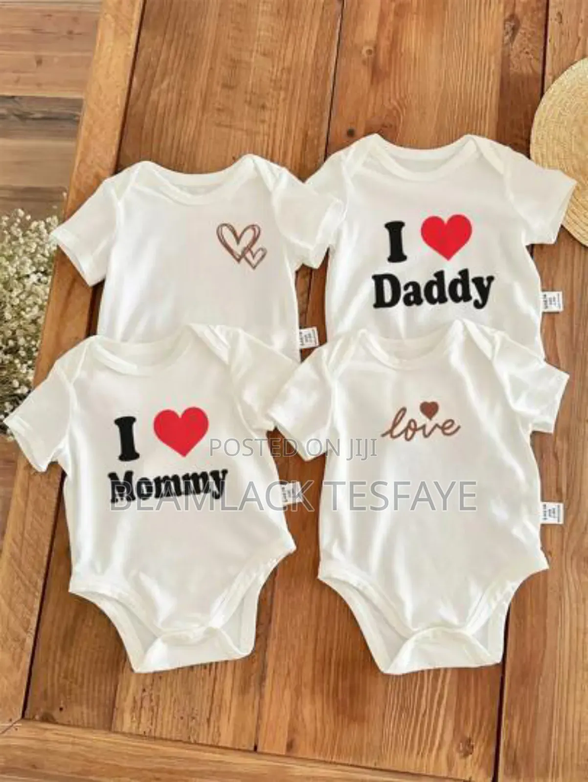 Sunnozy ብራድ የዳይፐር ቲሸርት