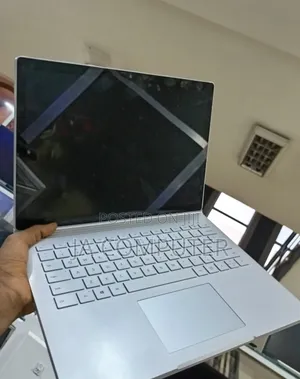 New Laptop Microsoft Surface Book 3 16GB Intel Core I7 SSD 256GB