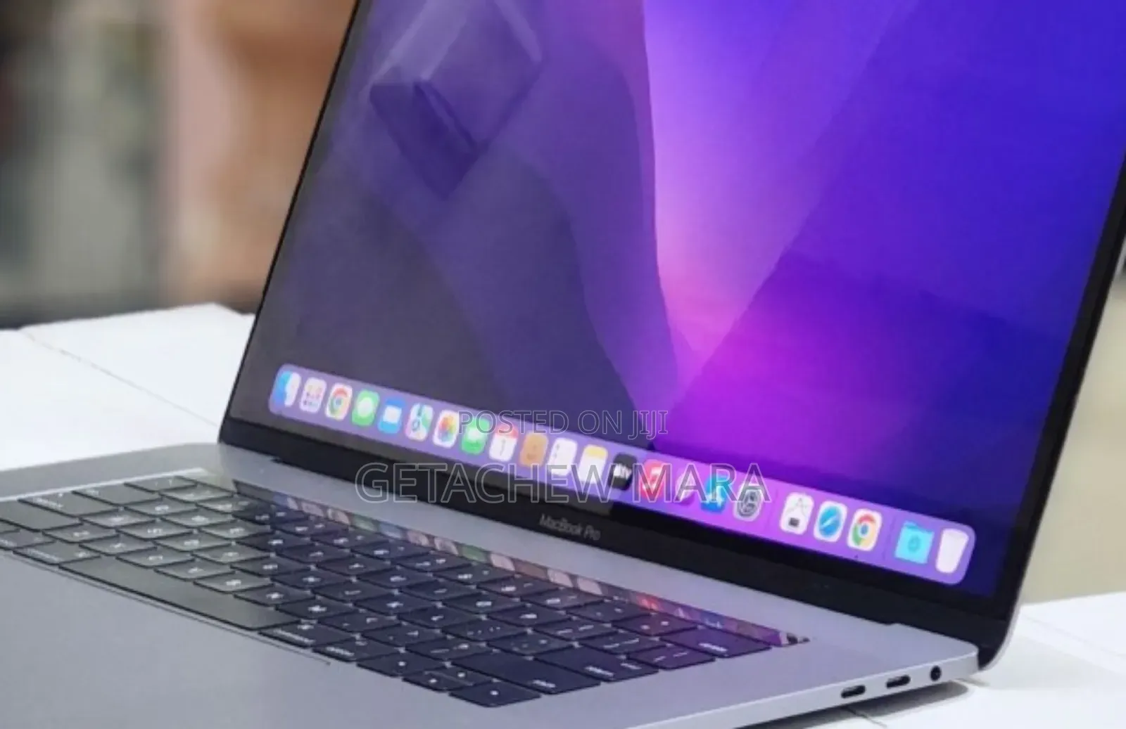 New Laptop Apple MacBook Pro M1 16GB Intel Core I7 SSD 256GB