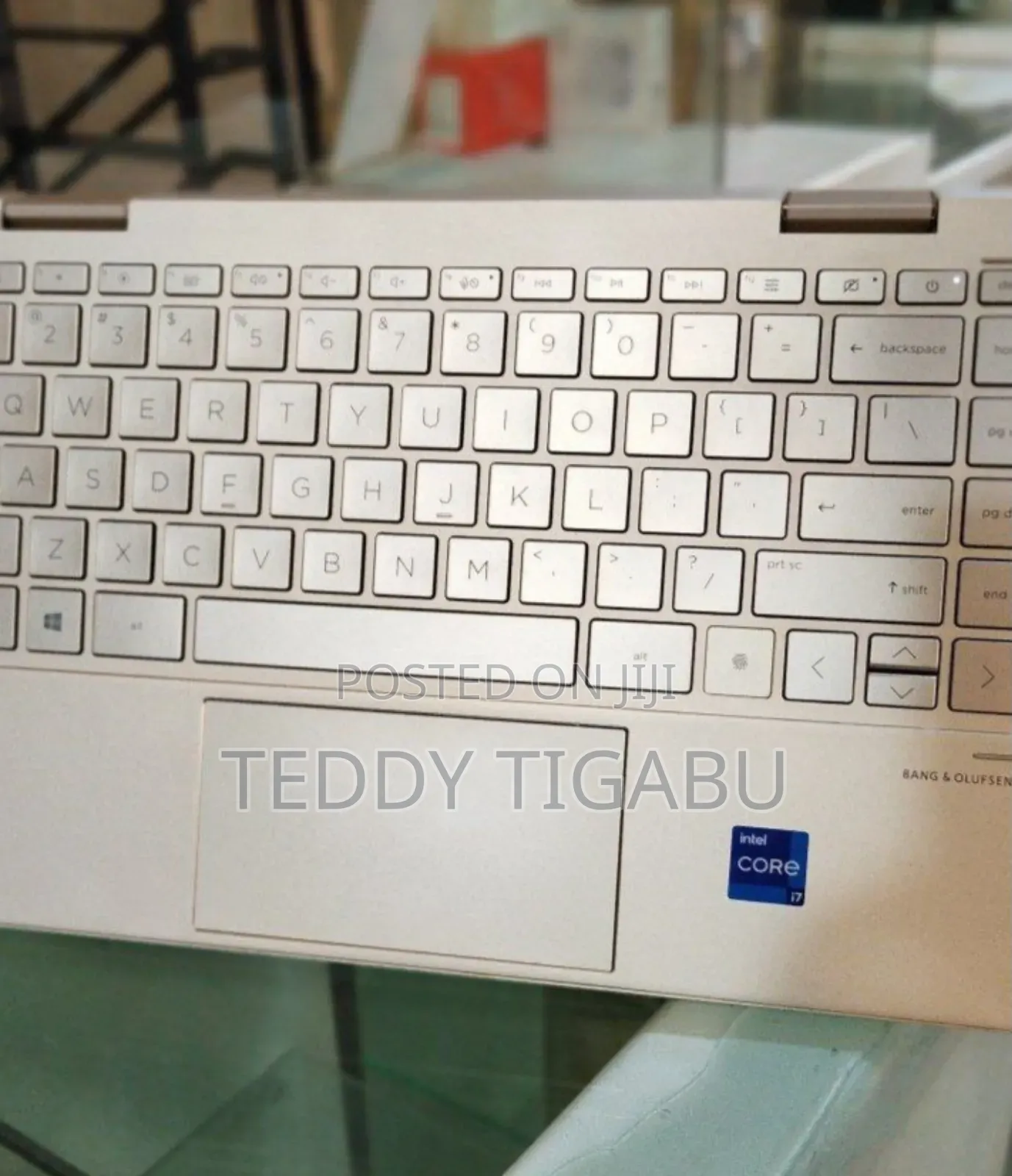 New Laptop HP Envy X360 8GB Intel Core I7 SSD 512GB