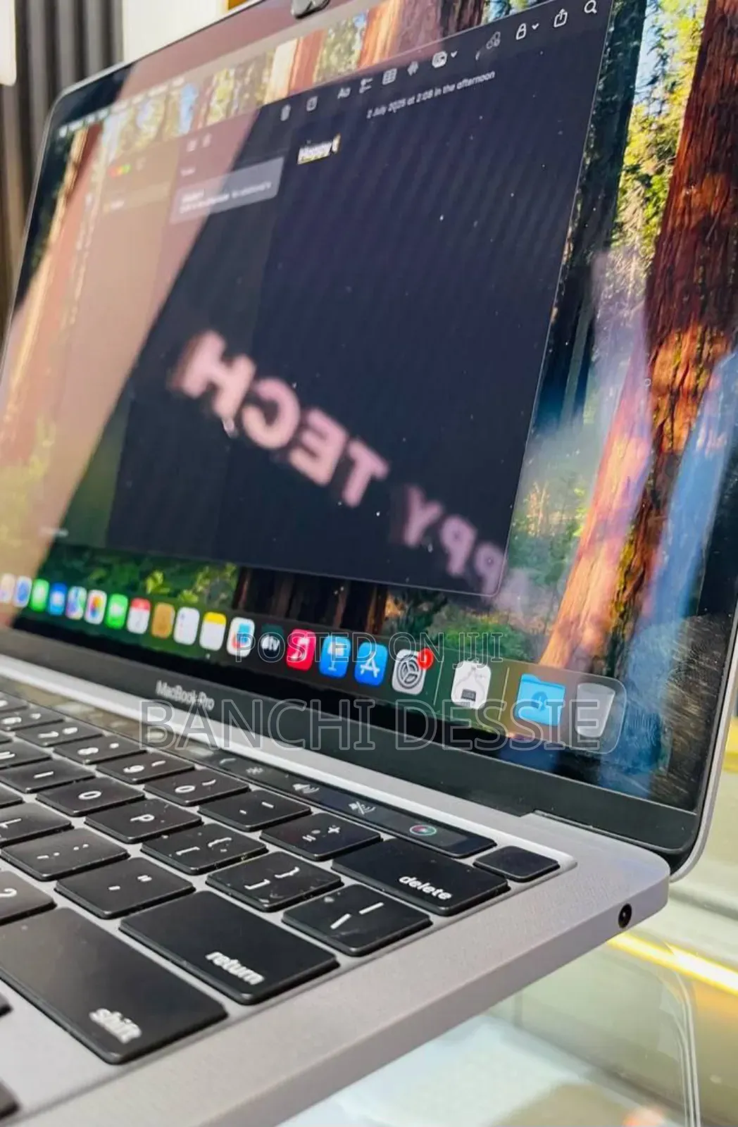 New Laptop Apple MacBook Pro M1 8GB Apple M1 Pro SSD 256GB