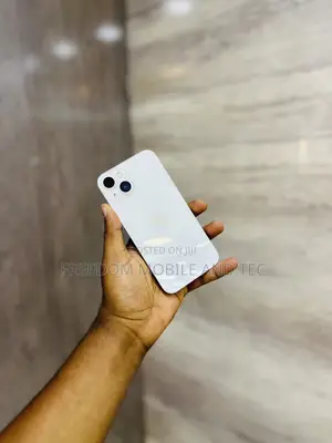 Apple iPhone 13 128 GB