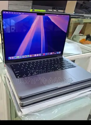 New Laptop Apple MacBook Pro M1 16GB Apple M1 Pro SSD 1T