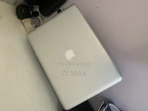 Photo - Laptop Apple MacBook Pro 2011 4GB Intel Core I5 HDD 500GB