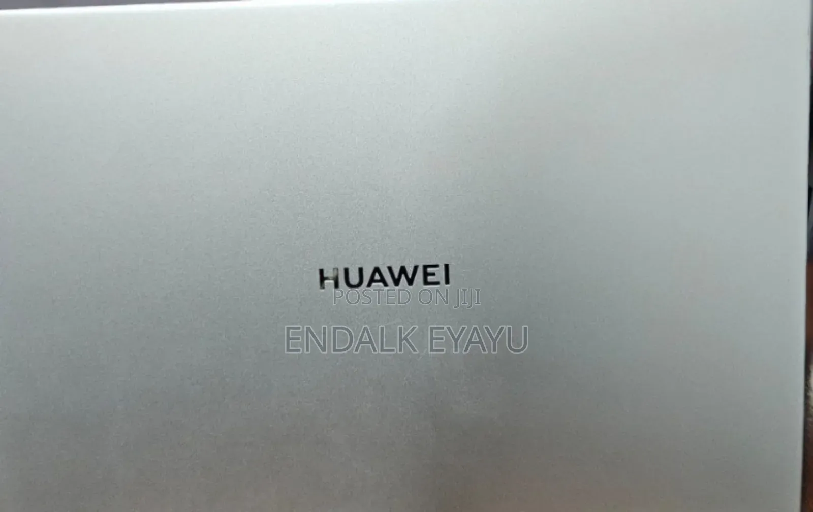 New Laptop Huawei MateBook HZ-W19 8GB Intel Core I5 SSD 512GB