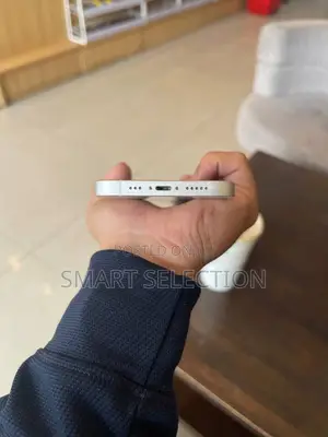 Apple iPhone 13 256 GB White