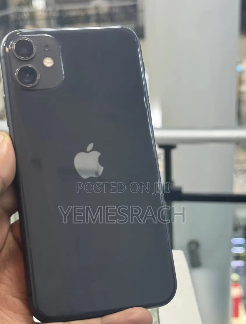 New Apple iPhone 11 128 GB Black