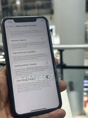 New Apple iPhone 11 128 GB Black