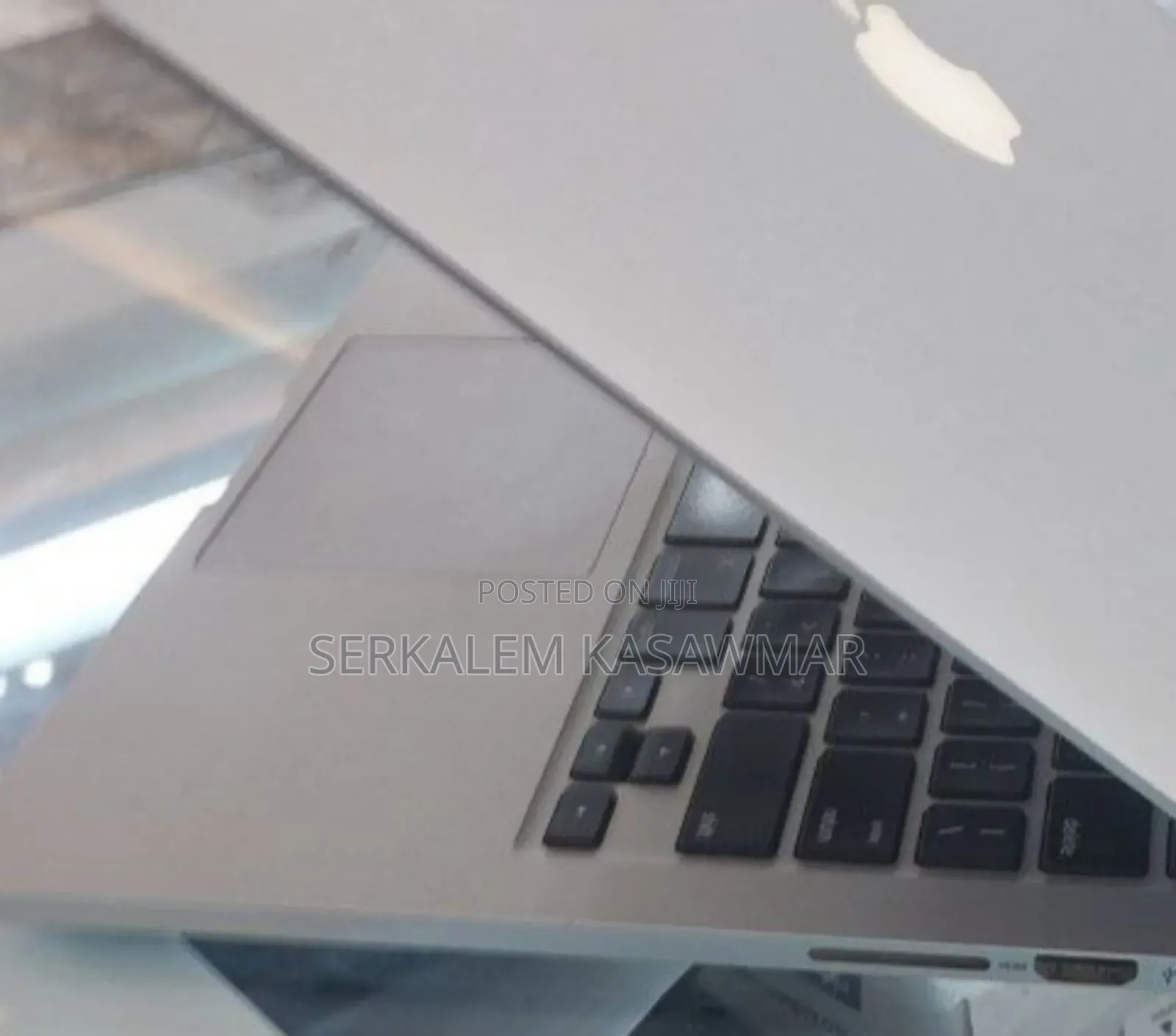 New Laptop Apple MacBook Pro 2015 16GB Intel Core I5 SSD 512GB