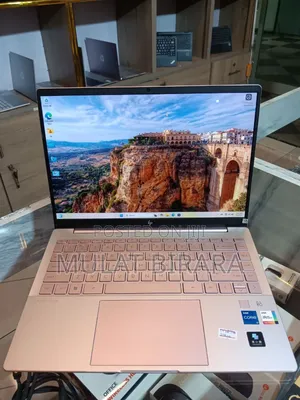 New Laptop HP Pavilion 17 16GB Intel Core I7 SSD 1T