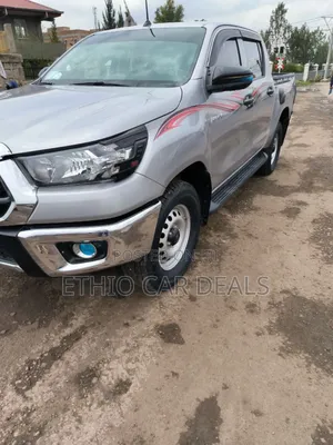 Toyota Hilux Revo Double Cab Deisel 2.4 AWD 2020 Silver