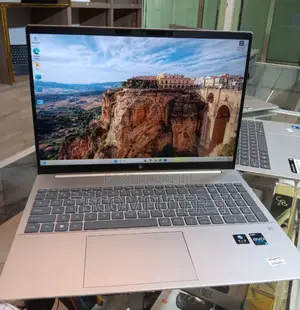 Photo - New Laptop HP Pavilion 15-Cs3063cl 16GB Intel Core I7 SSD 1T