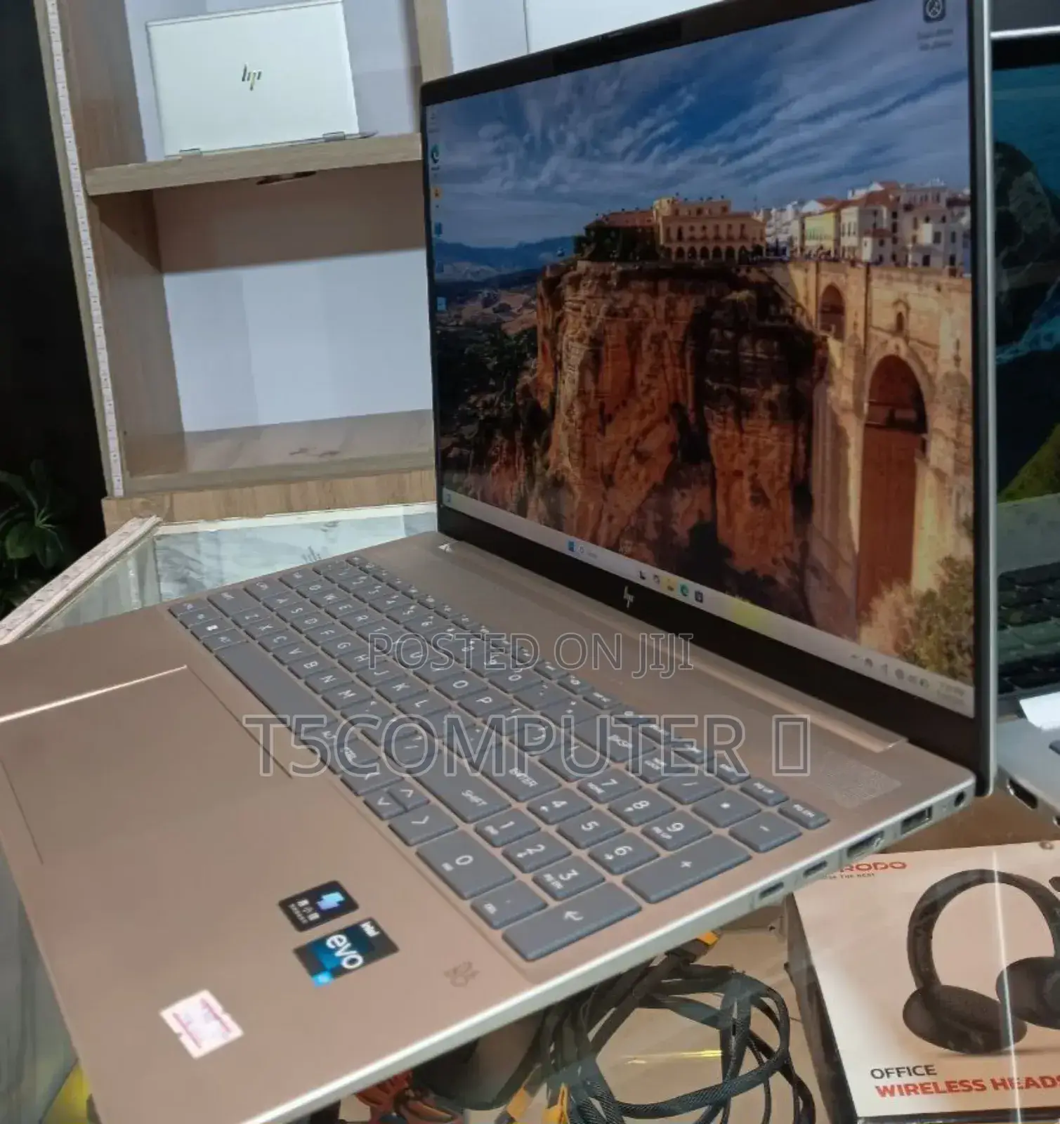 New Laptop HP Pavilion 15-Cs3063cl 16GB Intel Core I7 SSD 1T