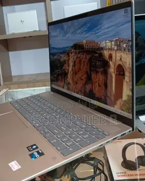 New Laptop HP Pavilion 15-Cs3063cl 16GB Intel Core I7 SSD 1T