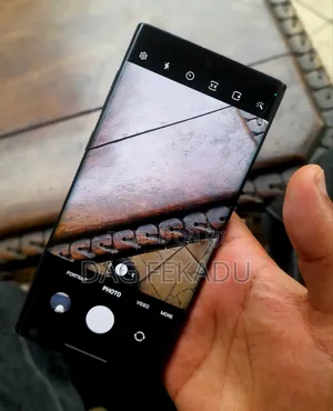 Photo - Samsung Galaxy Note 10 5G 256 GB Black