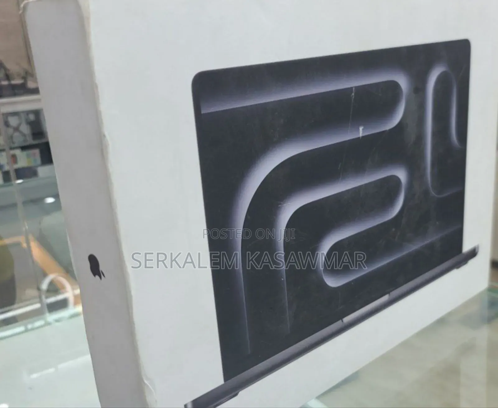 New Laptop Apple MacBook Pro 16GB Apple M4 SSD 512GB