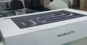 New Laptop Apple MacBook Pro 16GB Apple M4 SSD 512GB