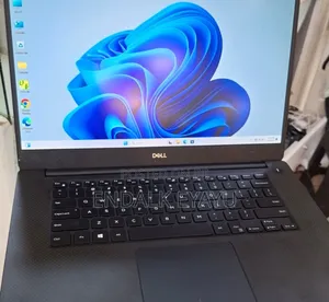 Photo - New Laptop Dell Precision 5540 16GB Intel Core I7 SSD 512GB