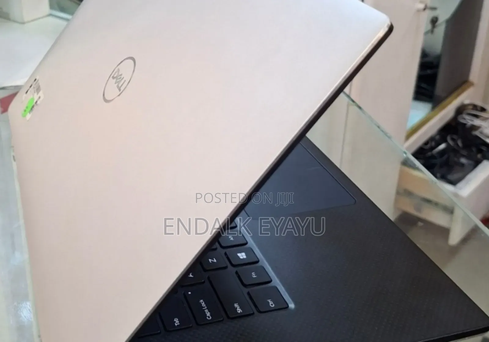 New Laptop Dell Precision 5540 16GB Intel Core I7 SSD 512GB