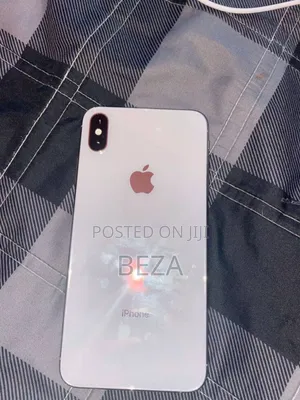 Photo - New Apple iPhone XS Max 64 GB Gray