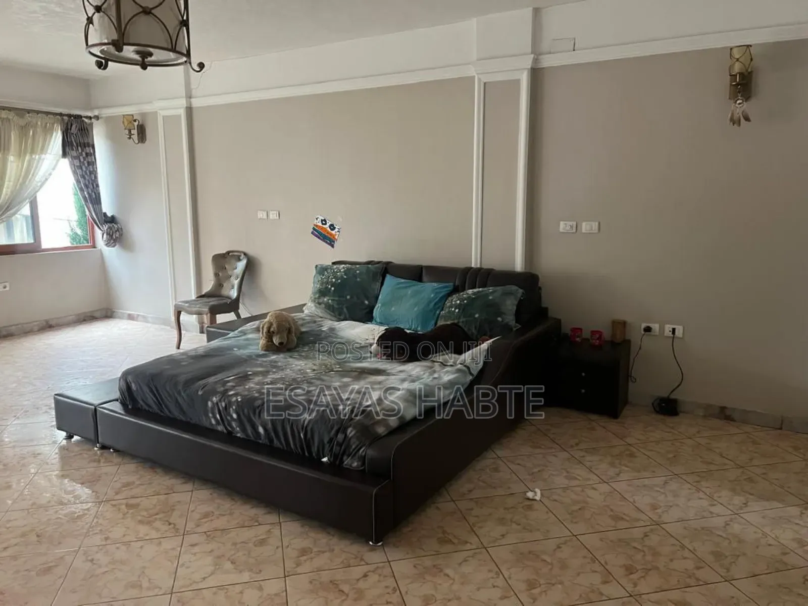 Furnished 5bdrm Townhouse / Terrace in Yeka for rent