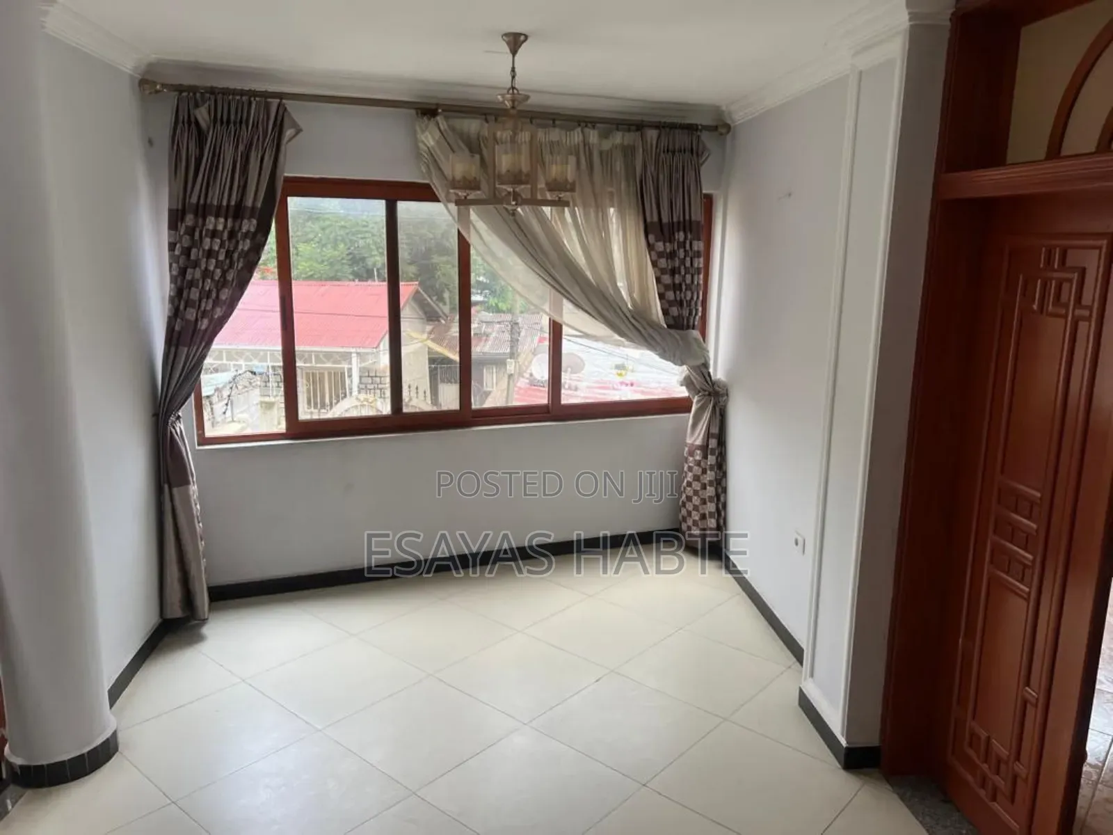 Furnished 5bdrm Townhouse / Terrace in Yeka for rent