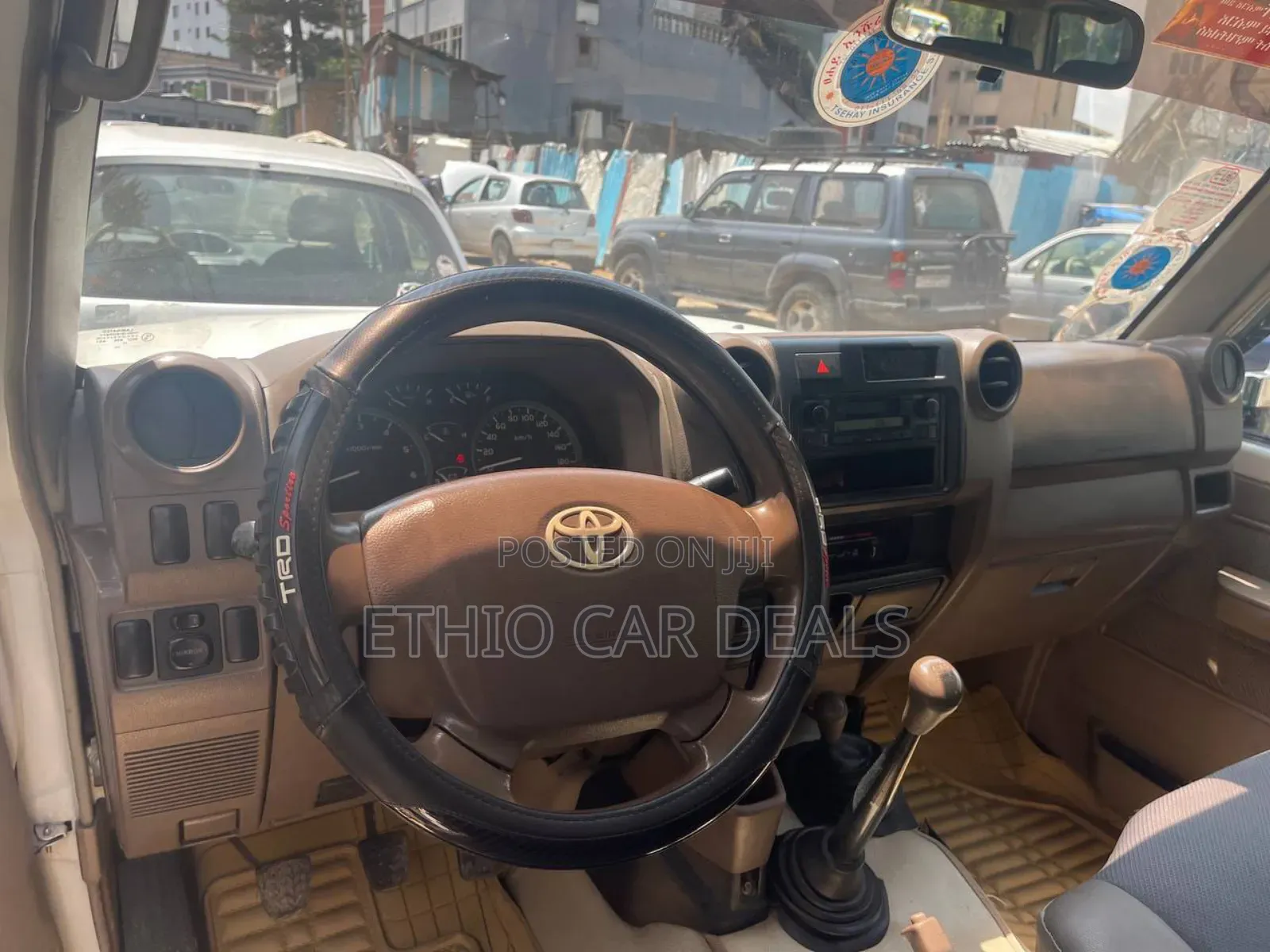 Toyota Land Cruiser 2011 White