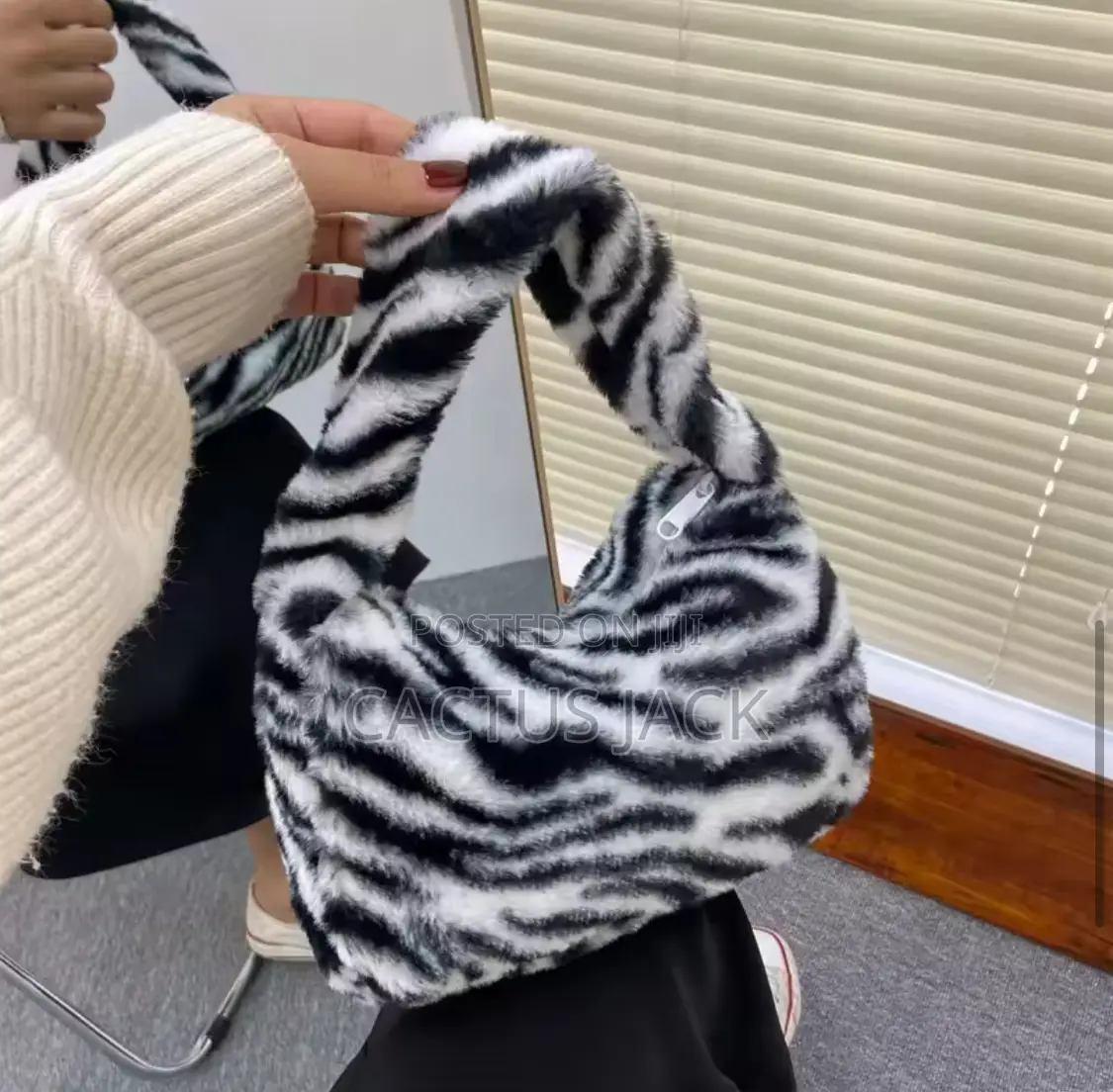 Fluffy Feel Zebra Retro Print Bag