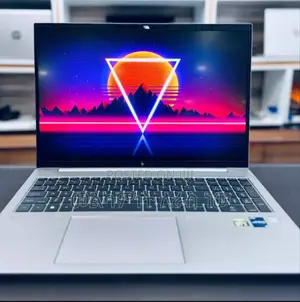 New Laptop HP ZBook Firefly 16 G10 16GB Intel Core I7 SSD 1T