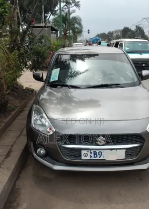Photo - Suzuki Swift 2021 Gray