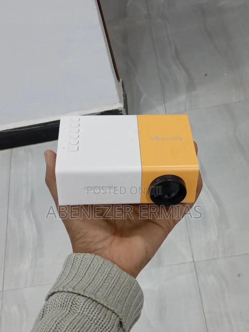 Led Mini Projector