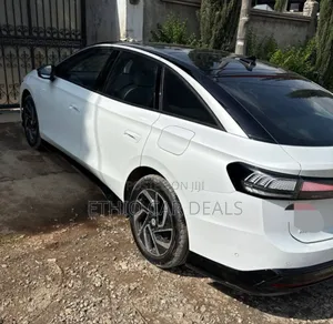 Volkswagen ID.7 2025 White