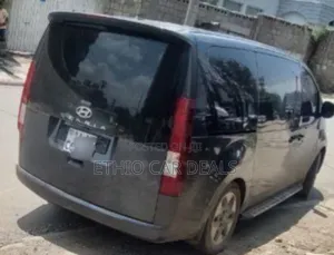 Hyundai Staria 2023 Black