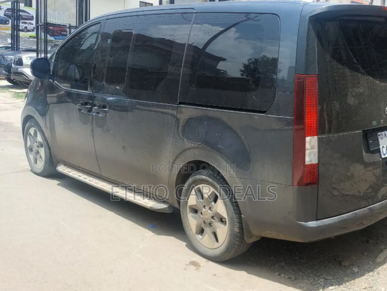 Hyundai Staria 2023 Black