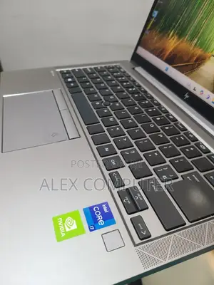 New Laptop HP Zbook Studio G7 16GB Intel Core I7 SSD 512GB