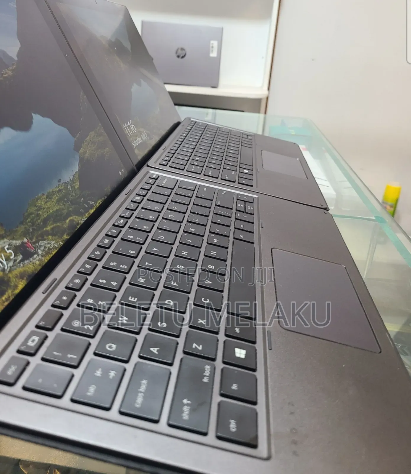 New Laptop HP X2 8GB Intel Core I5 SSD 256GB