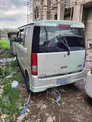 Photo - Suzuki Wagon 2012 Pearl