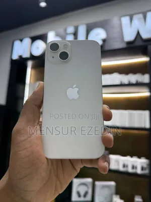 Photo - Apple iPhone 13 128 GB