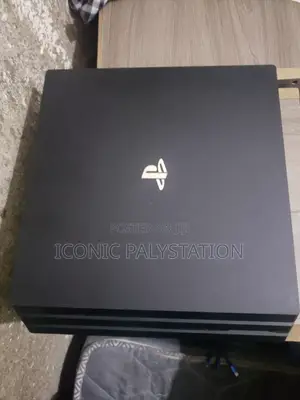 Palystation 4 Pro With Two Original Joystick