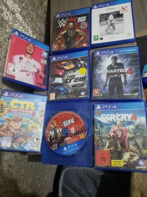 Photo - Palystation 4 Cd Games